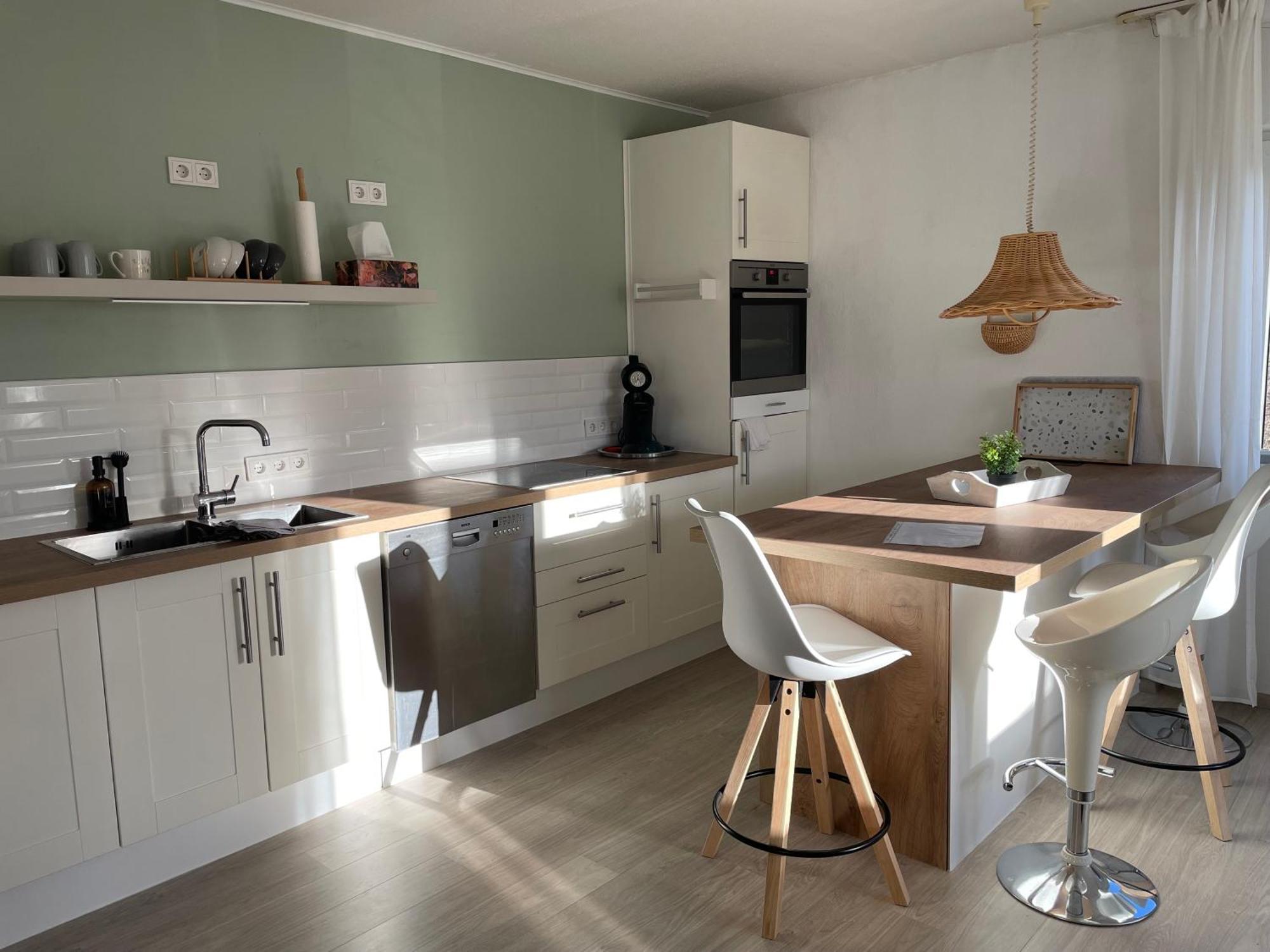 Dorfblick Mit 2 Sz, Wlan, Balkon & Ski- Oder Ebike Keller Appartement Winterberg