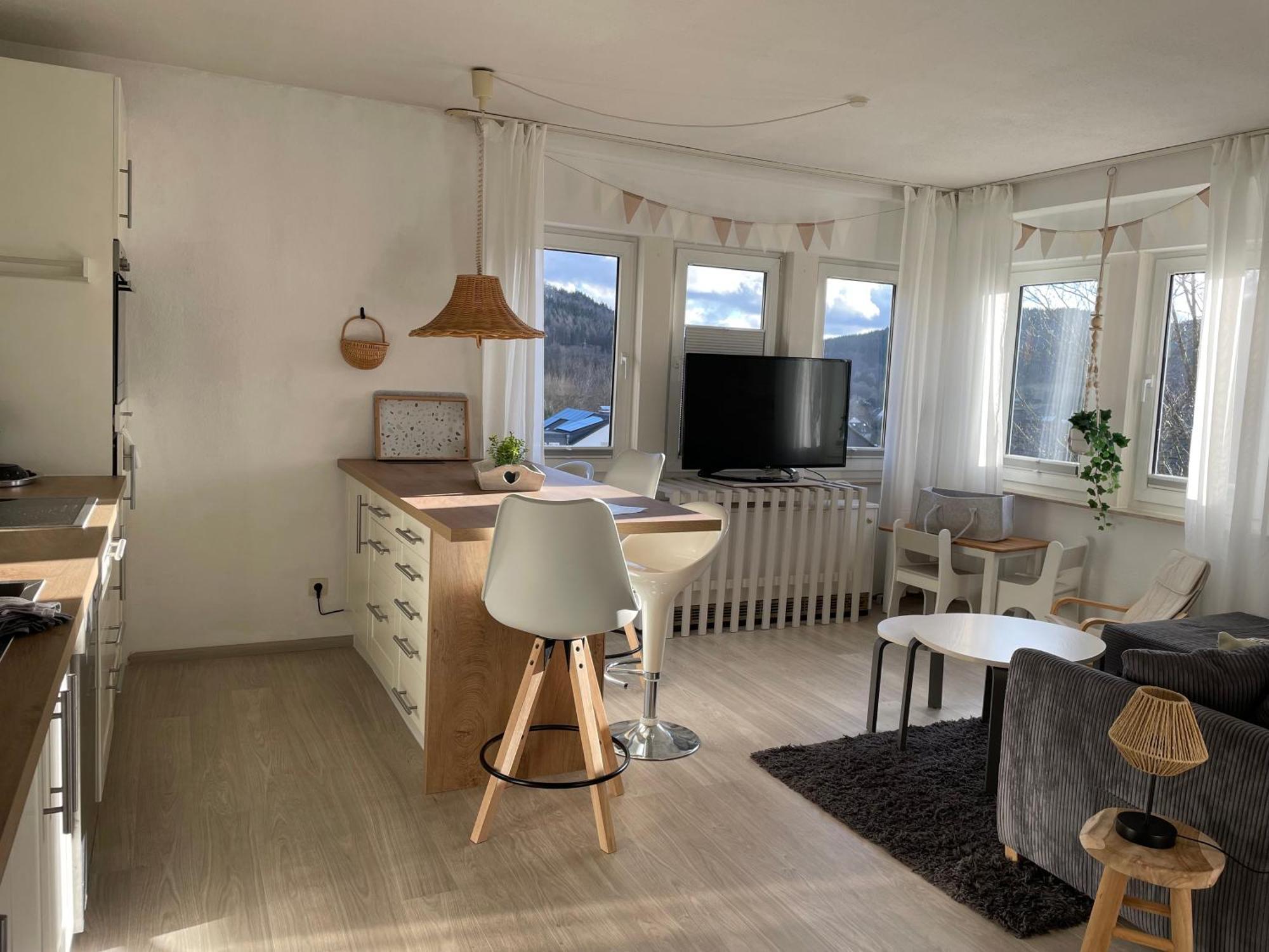 Appartement Dorfblick Mit 2 Sz, Wlan, Balkon & Ski- Oder Ebike Keller *