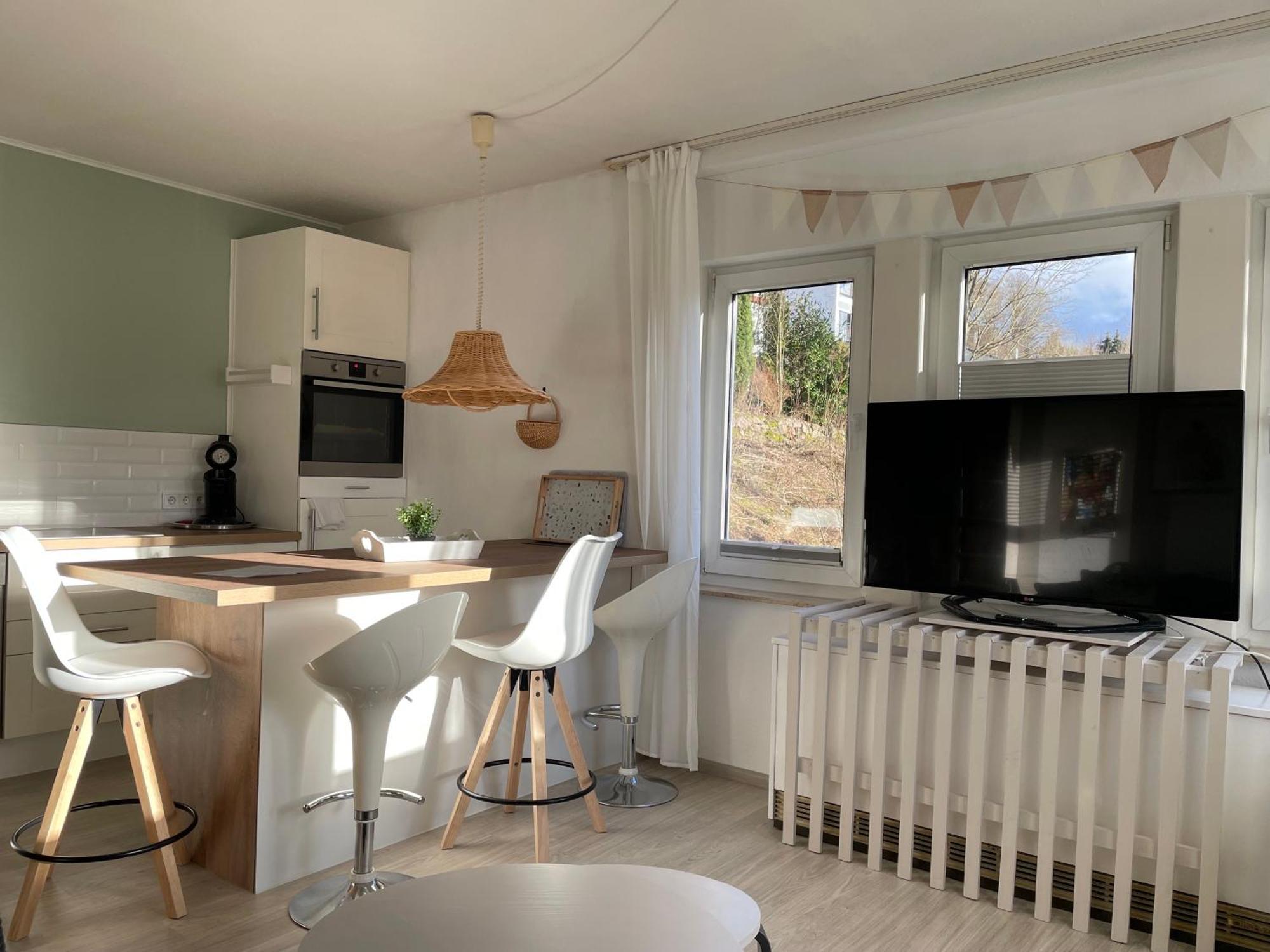 Dorfblick Mit 2 Sz, Wlan, Balkon & Ski- Oder Ebike Keller *