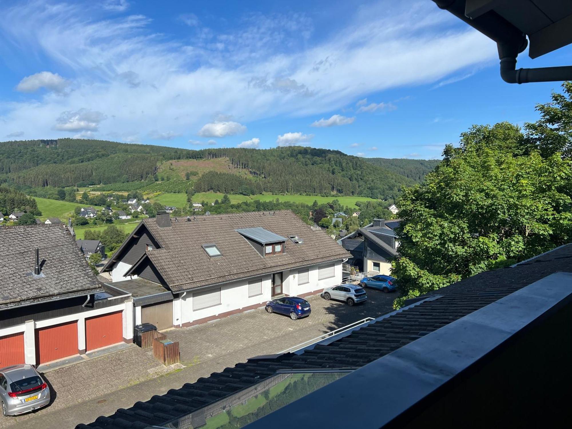 Apartment Dorfblick Mit 2 Sz, Wlan, Balkon & Ski- Oder Ebike Keller *